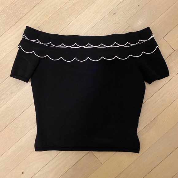 🚫SOLD🚫 Alexander McQueen Off Shoulder Knit Top - Picture 3 of 5